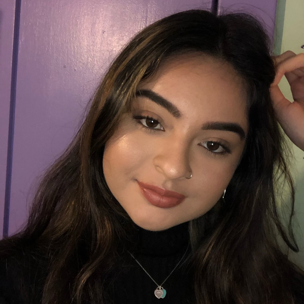 Meet your Posher, Krisia